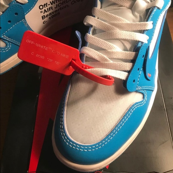 Jordan 1 Off-White University blue - Picture 4 of 7